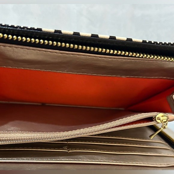 Anne Klein Black and Ivory Geometric Women's Wallet - Picture 6 of 13